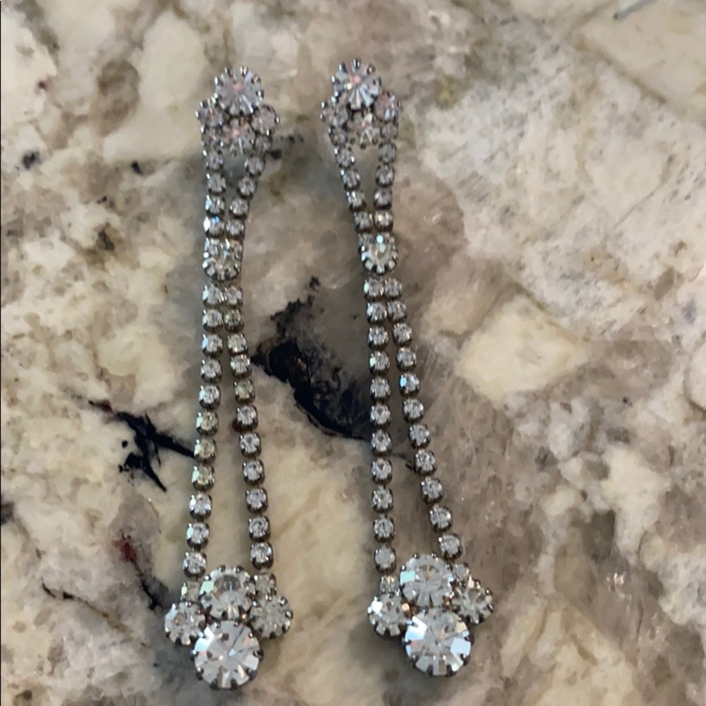 Diamond drop earrings!!